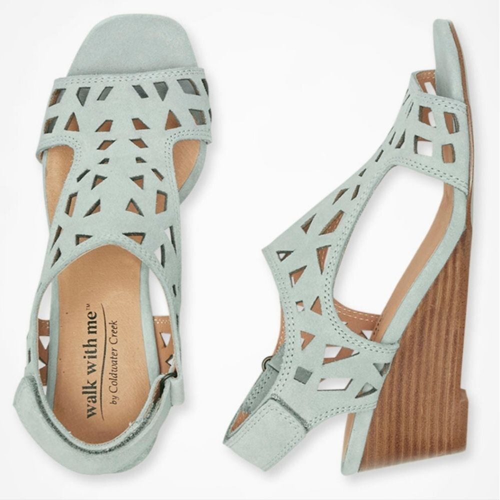 NWOT Walk With Me Coldwater Creek Gayle Suede Geometric Cut Out Wedges, 9